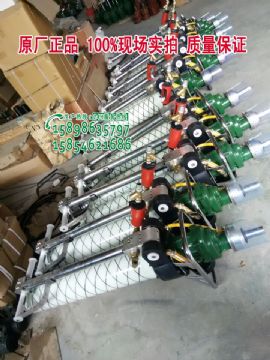 點(diǎn)擊查看詳細(xì)信息<br>標(biāo)題：發(fā)往山西太原MQT-120/2.3氣動錨桿鉆機(jī)及配件 閱讀次數(shù)：1946